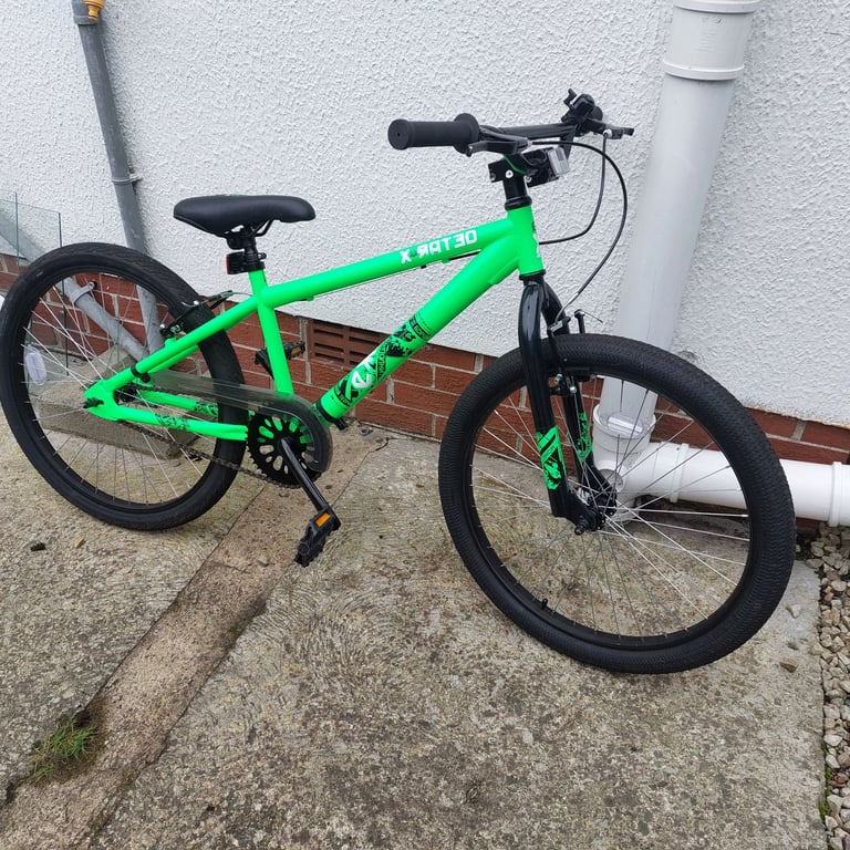 Kids bright green, X-Rated Exile mountain bike
