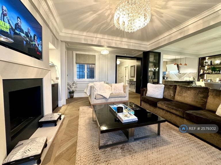 4 bedroom flat in Chiltern Court, London, NW1 (4 bed) (#2579302)