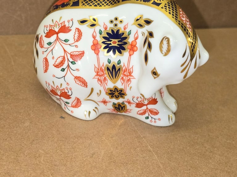 image for Rare Royal Crown Derby Old Imari 1128 Bear Paperweight