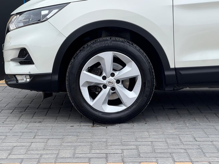 2019 Nissan Qashqai 1.3 DIG-T Acenta Premium Euro 6 (s/s) 5dr HATCHBACK Petrol Manual