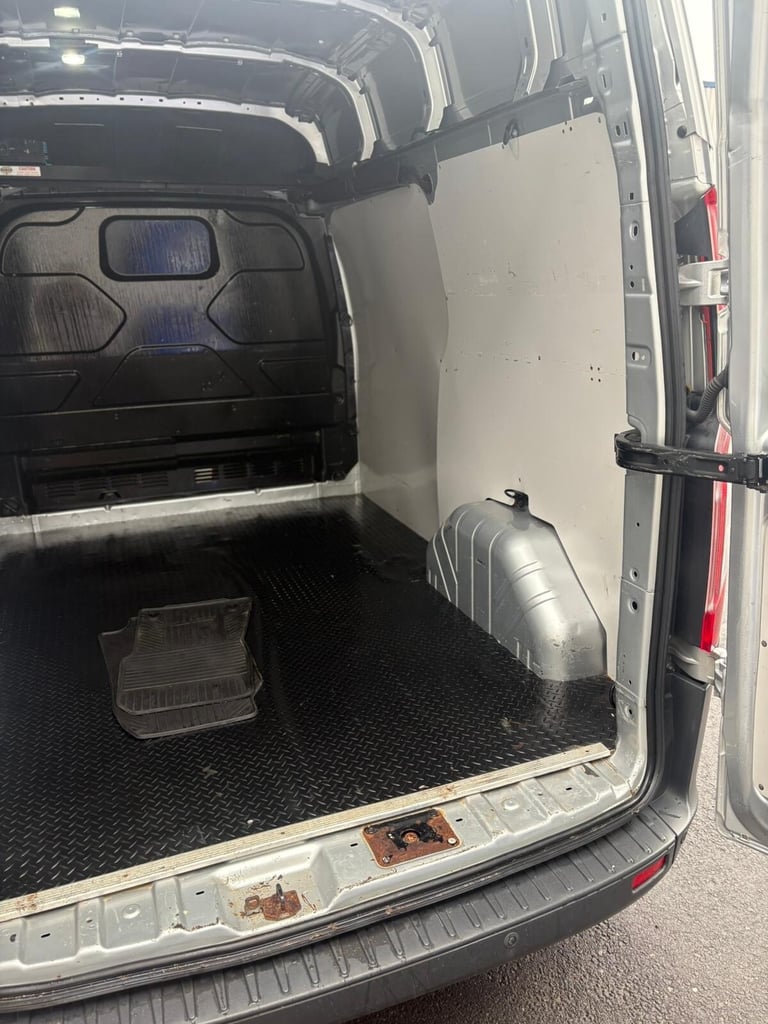 2015 Ford Transit Custom 2.2 TDCi 125ps Low Roof Trend Van PANEL VAN Diesel Manual