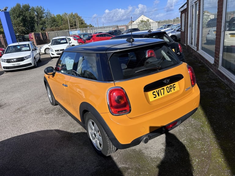 2017, MINI HATCH 1.5 Cooper 3-Door Hatch Orange Manual Petrol