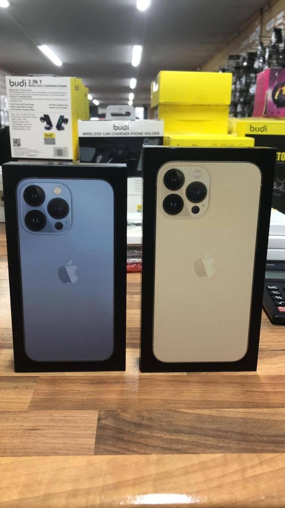 iPhone 13,13 Pro,13 pro Max 128GB Unlocked Immaculate Condition Any Color PICK UP ONLY