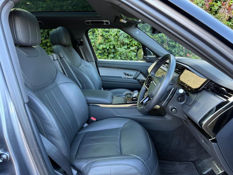 2023 Land Rover Range Rover Sport 3.0 D300 MHEV Dynamic SE SUV 5dr Diesel Auto 4WD Euro 6 (s/s) (...