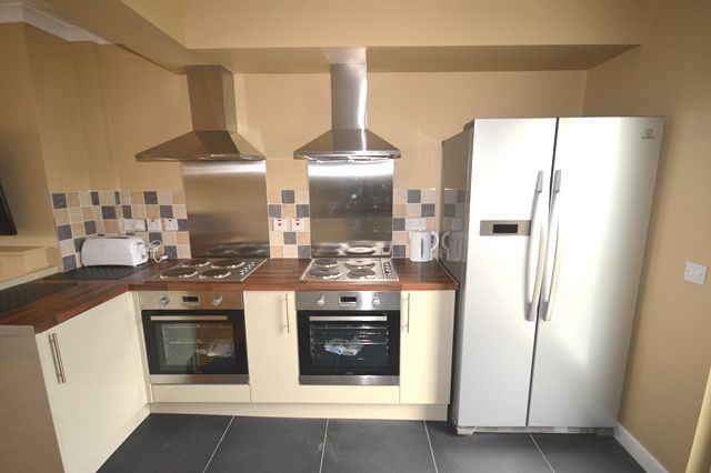 FLATSHARE: BEDROOM for let near King’s Buildings with bills included – available soon