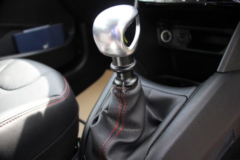  Peugeot 208 1.2 PureTech GPF GT Line Euro 6 (s/s) 5d