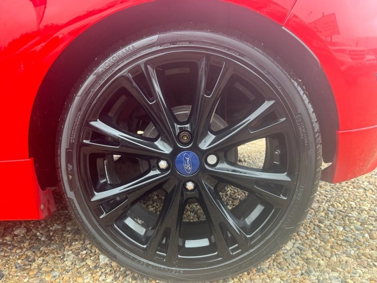 2015 Ford Fiesta 1.0 EcoBoost 140 Zetec S Red 3dr HATCHBACK PETROL Manual