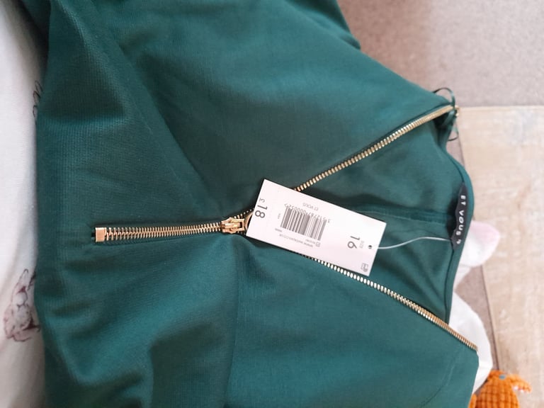 LADIES QUALITY CLOTHING 16/18