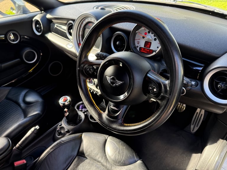 Mini, ROADSTER, Convertible, 2012, Manual, 1995 (cc), 2 doors