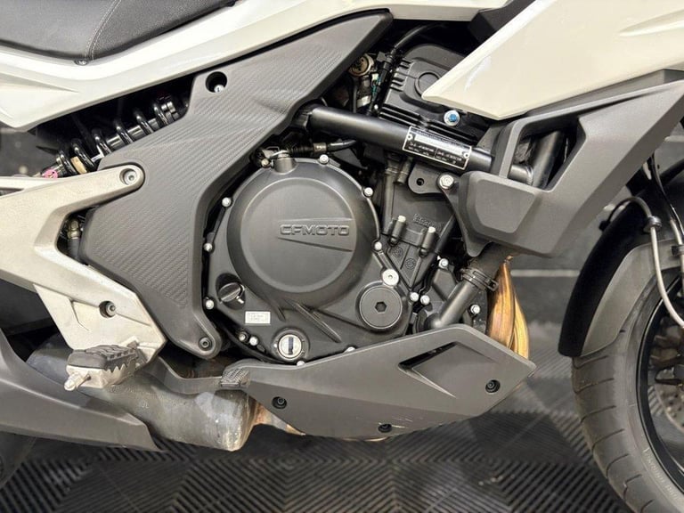 2025 74 CFMOTO 700MT 700 MULTI-FUNCTION TOURING PETROL MANUAL EURO 5 (66 PS)