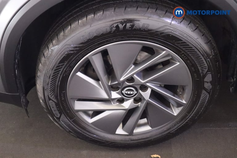 2023 Nissan Qashqai 1.3 DiG-T MH Acenta Premium 5dr SUV Petrol Manual