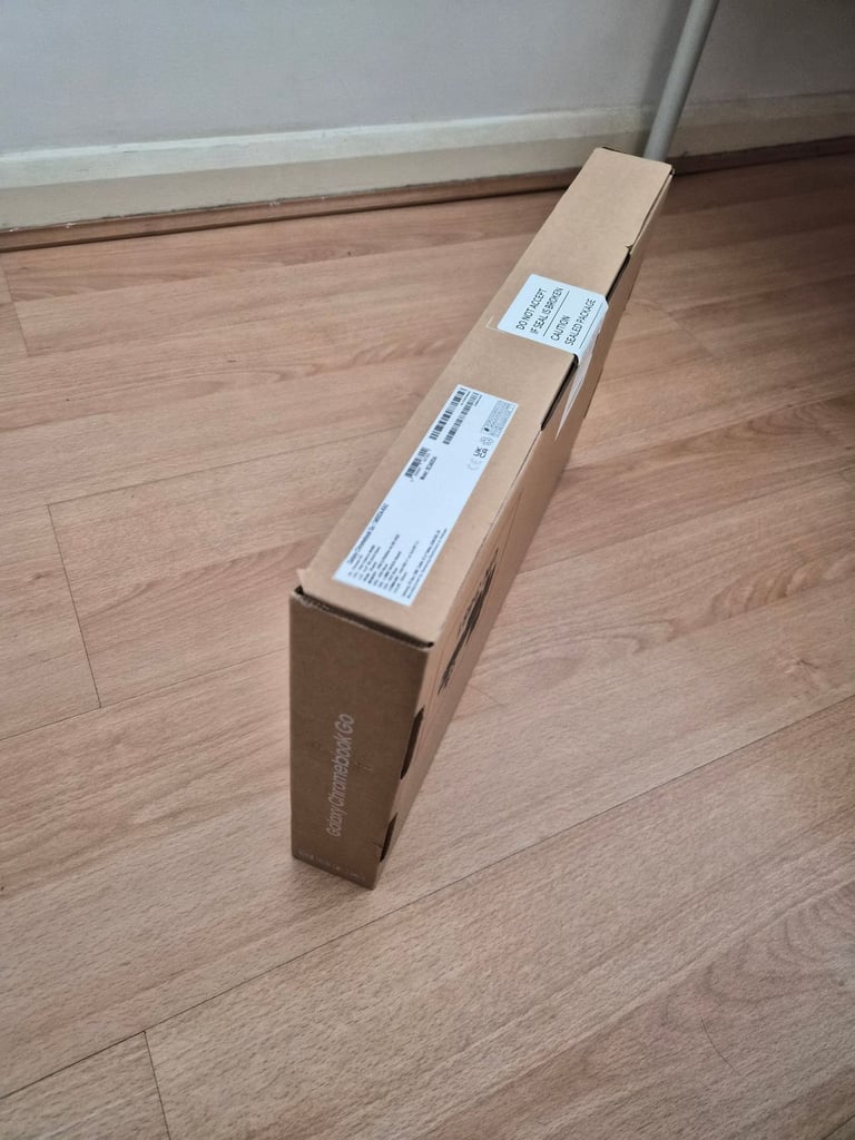 Brand New sealed Samsung Galaxy Chromebook 14"