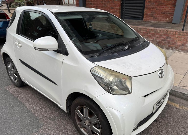 Toyota, IQ, Hatchback, 2010, Manual, 998 (cc), 3 doors