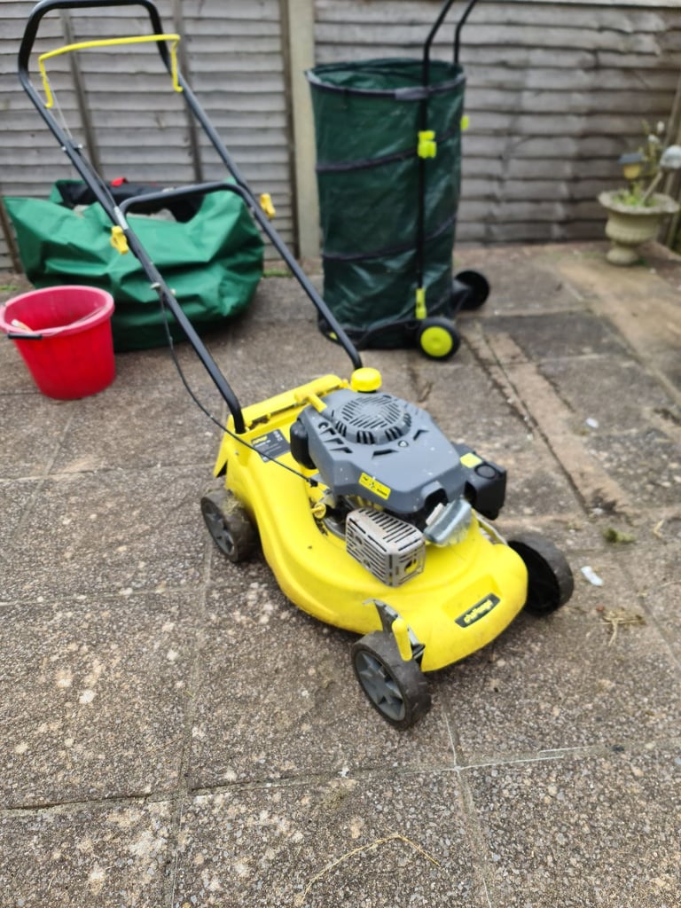 image for Challenge XSS40E Lawnmower