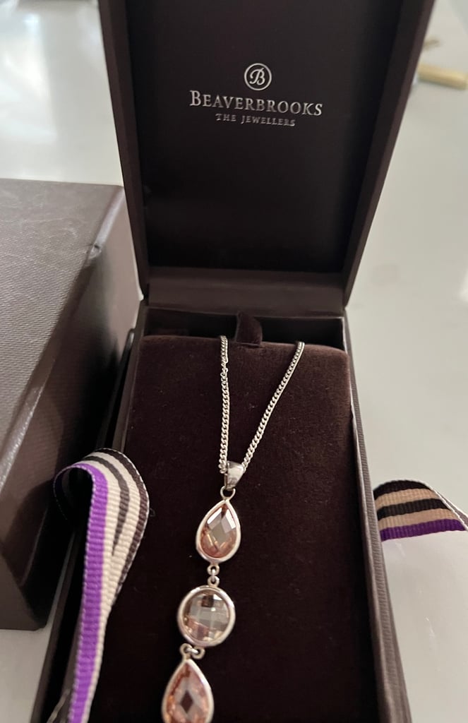Silver jewellery earrings and necklace set