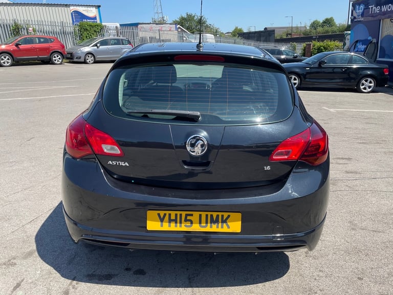 2015 Vauxhall Astra 1.6i 16V Limited Edition 5dr [Leather] HATCHBACK Petrol Manual