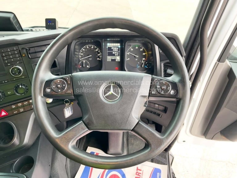 2018 (18) MERCEDES-BENZ ANTOS 1824L 18T SINGLE TEMP FRIDGE TRUCK