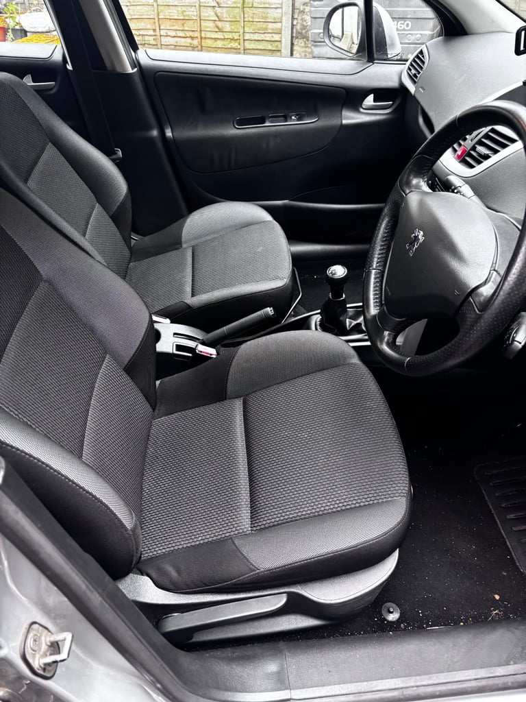 Peugeot, 207, Hatchback, 2012, Manual, 1360 (cc), 5 doors