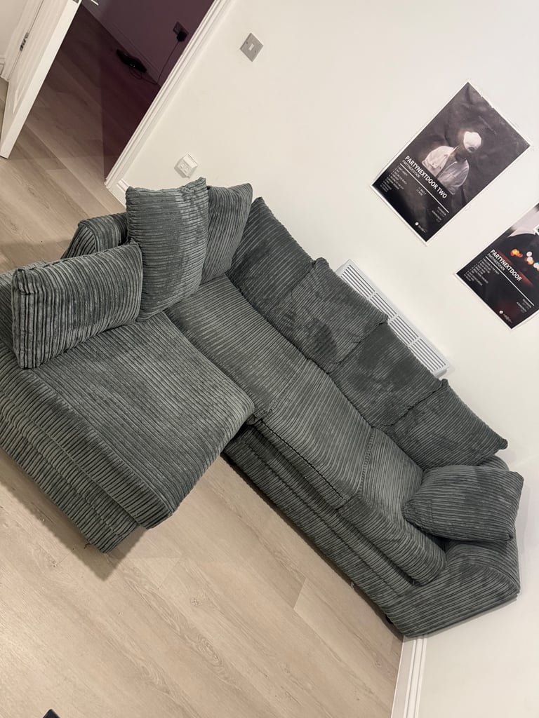 GREY L SHAPE SOFA 