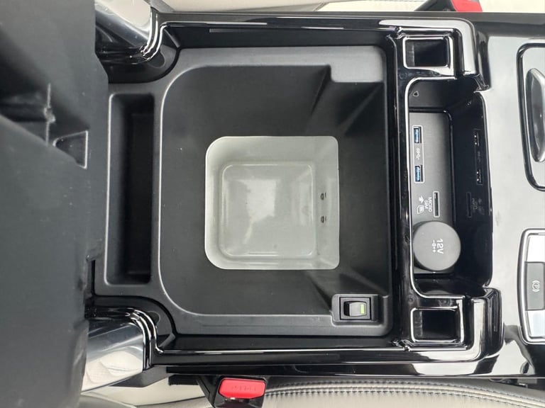 2019 Land Rover Discovery 3.0 SD V6 HSE SUV 5dr Diesel Auto 4WD Euro 6 (s/s) (306 ps) ESTATE Dies...