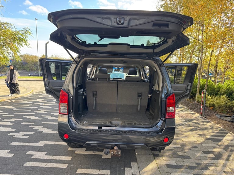 2010 NISSAN PATHFINDER TEKNA 2.5 DCI STATIONWAGON AUTOMATIC GREY 7 SEATER 5dr 