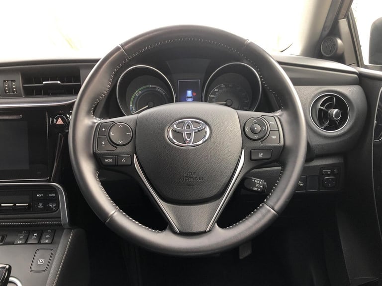 2015 Toyota Auris 1.8 Hybrid Excel TSS 5dr CVT ESTATE PETROL/ELECTRIC Automatic