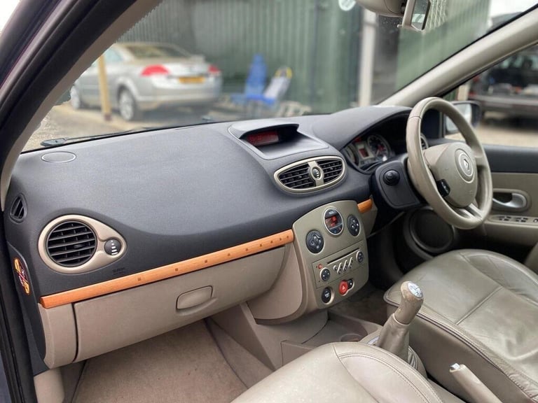 2007 Renault Clio 1.6 VVT Initiale 5dr HATCHBACK PETROL Manual