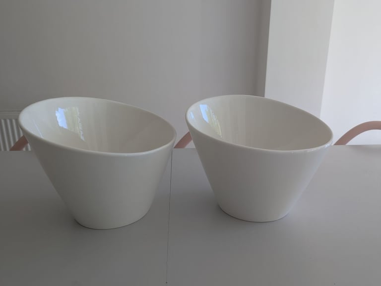 Oval Dishes x 4