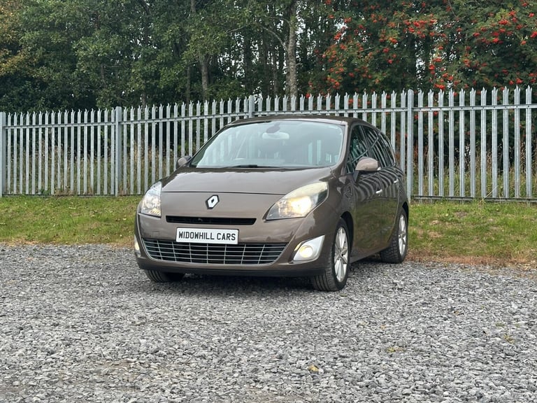 RENAULT GRAND SCENIC 2.0 dCi Privilege TomTom 2010