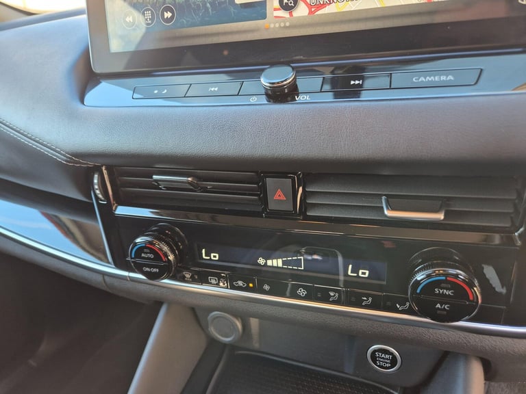 2022 Nissan Qashqai 1.3 DIG-T MHEV N-Connecta SUV 5dr Petrol Hybrid XTRON Euro 6 (s/s) (158 ps) H...
