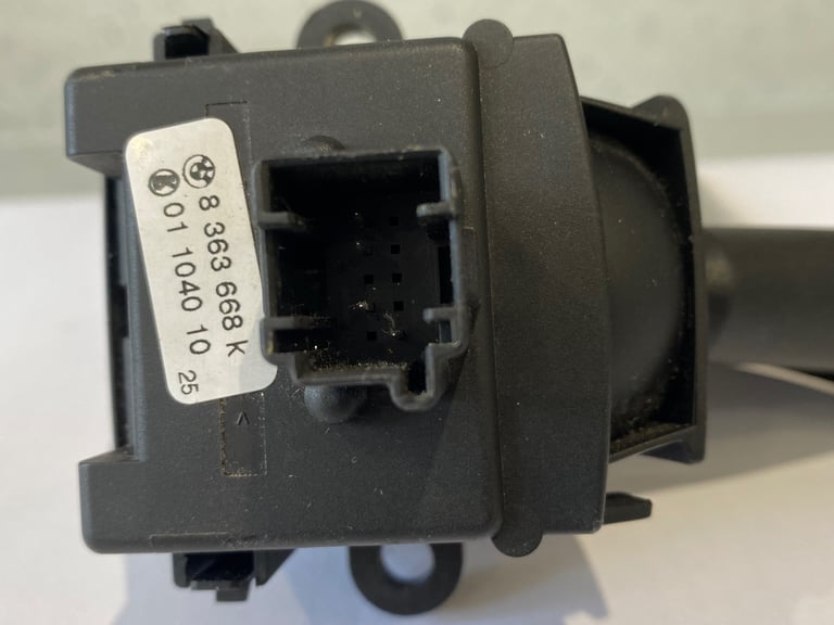 BMW 5Series Indicator Arm
