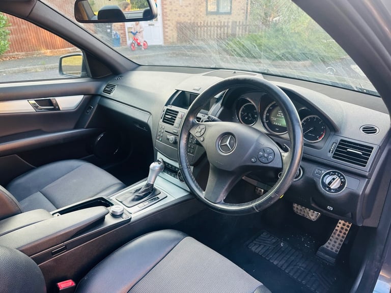 2010 Mercedes-Benz C-Class C180 CGI BlueEFFICIENCY Sport 4dr Auto SALOON Petrol Automatic
