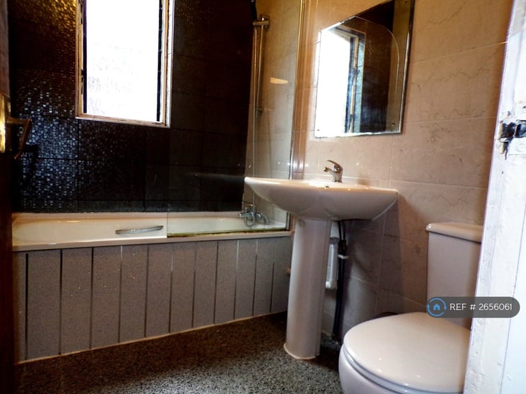 7 bedroom house in Goulden Road, Manchester, M20 (7 bed) (#2656061)
