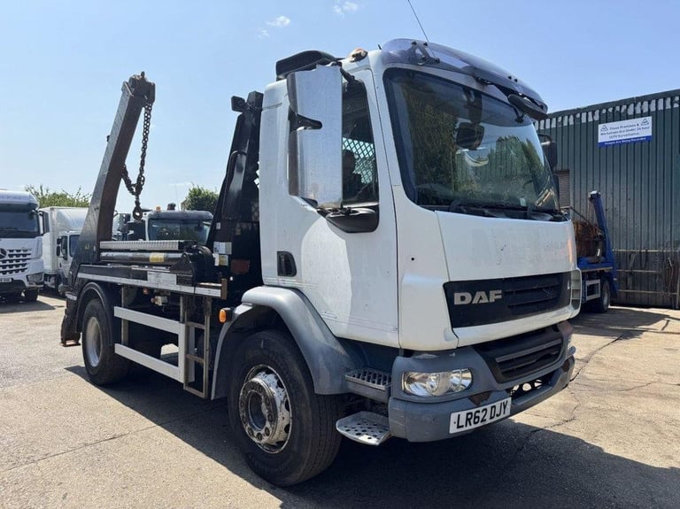 2013 DAF LF55.220 SKIP LOADER