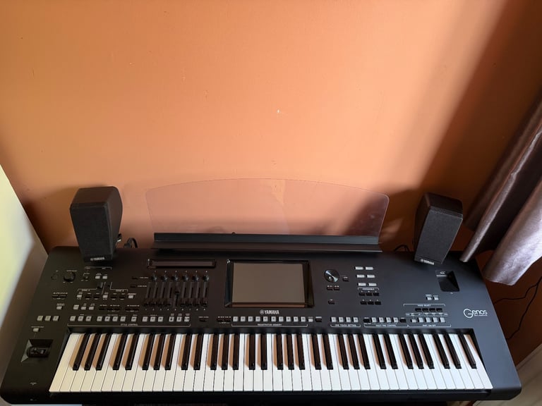 image for Yamaha Genos Keyboard plus GNS-MS01 Speaker System and Extras