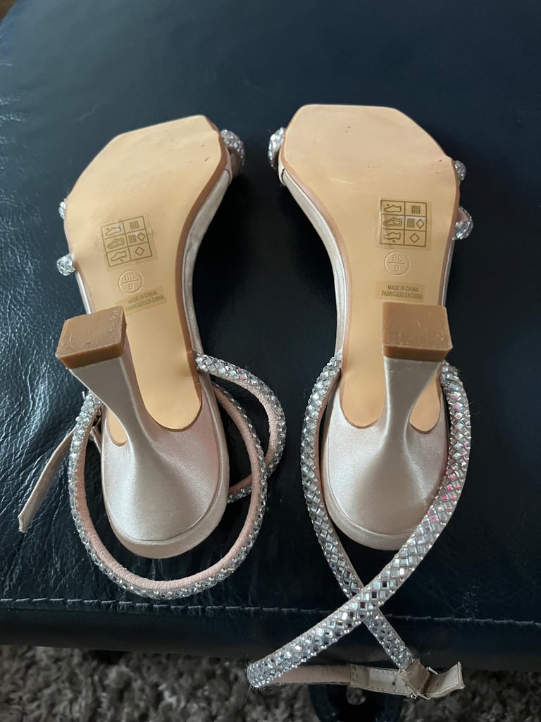 Sandals & trainers size 6