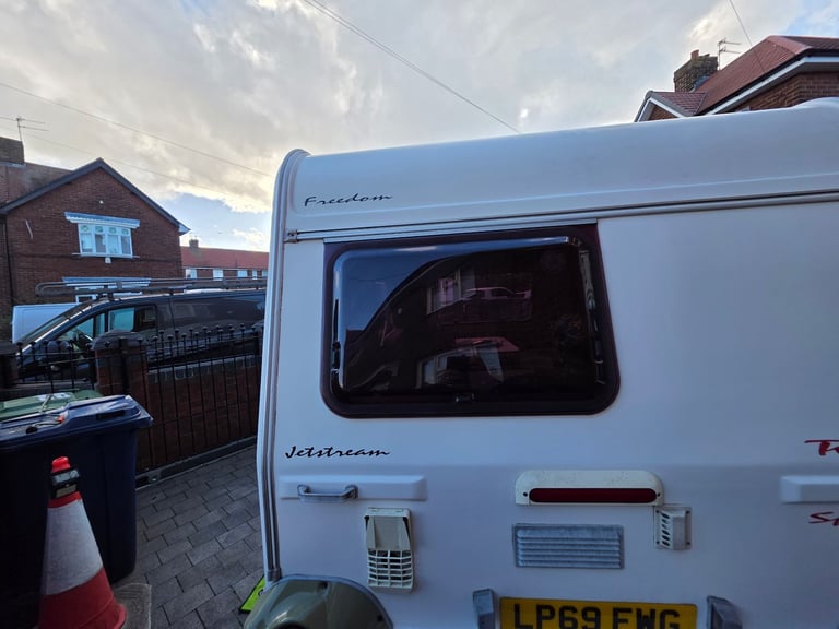 Freedom jetstream twinsport caravan 2014