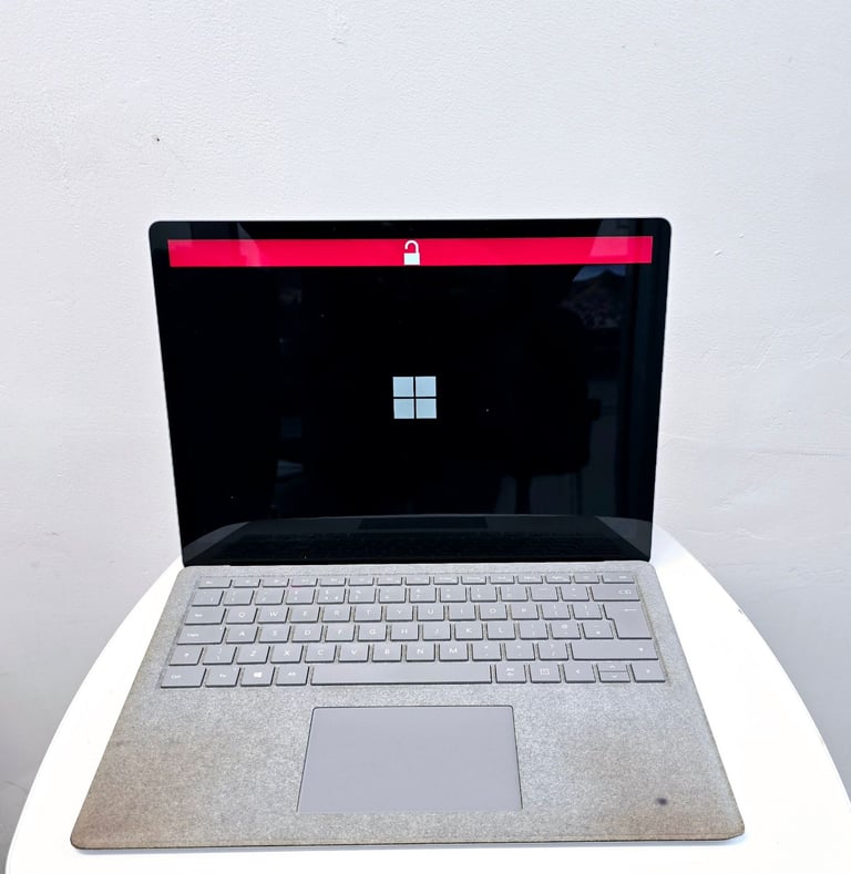 image for Microsoft Surface 2 laptop  i7-8th gen 8Gb Ram 256GB SSD Win 11 Laptop