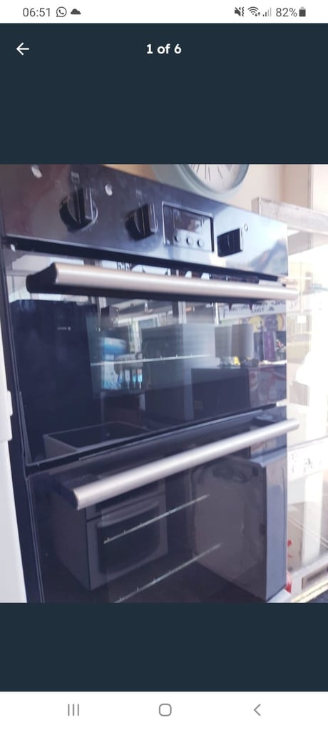 Hotpoint black electric built in oven almost new free delivery could connect it  