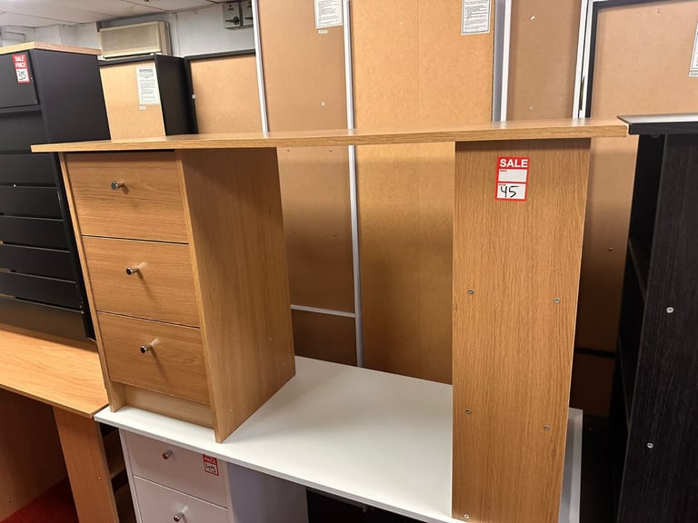image for Malibu 3 drawer office desk - Oak effect 
