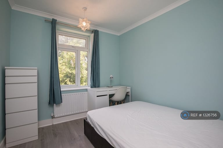 6 bedroom house in Rupert Road, Guildford, GU2 (6 bed) (#1326756)