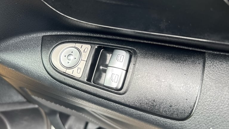 2021 Mercedes-Benz Vito 110CDI Progressive Panel Van FWD L2 Eu6 102 PANEL VAN Diesel Manual
