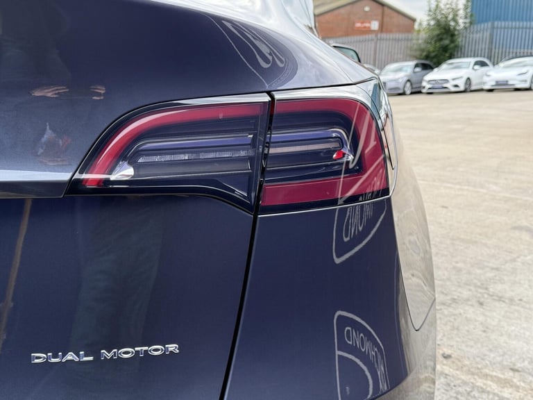 2022 Tesla Model Y Long Range AWD 5dr Auto MPV ELECTRIC Automatic