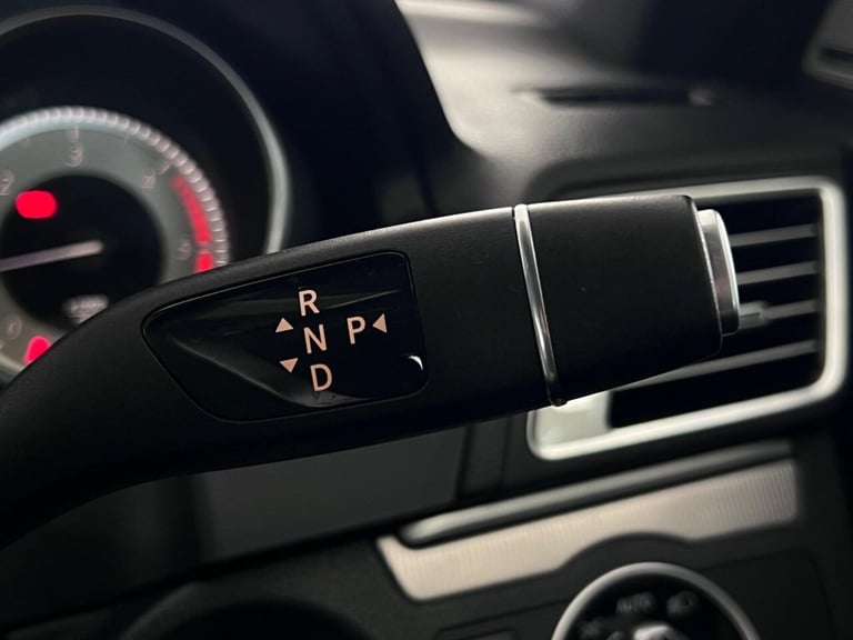 2016 Mercedes-Benz E Class E220 BlueTEC AMG Line Premium 2dr 7G-Tronic CONVERTIBLE DIESEL Automatic