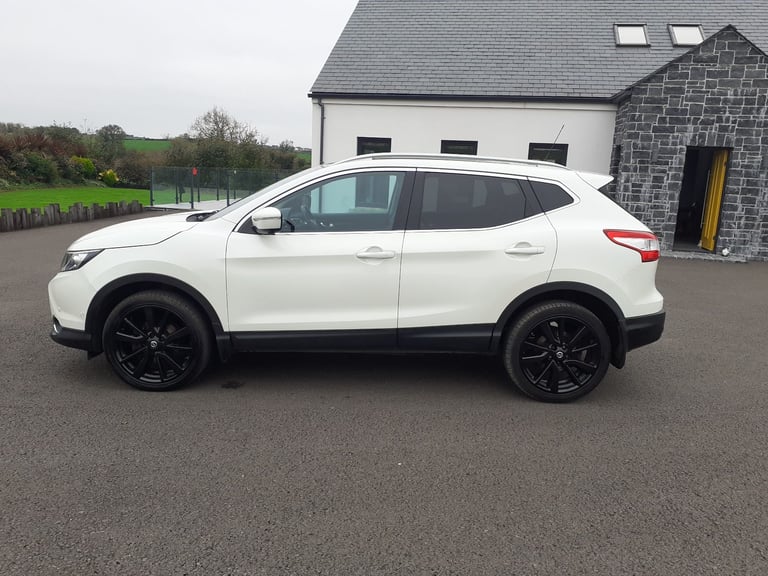 2014 QASHQAI TEKNO 1.6 DIESEL DCi * AUTOMATIC *