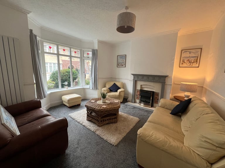 Ensuite Room to Let Close to Paignton Seafront