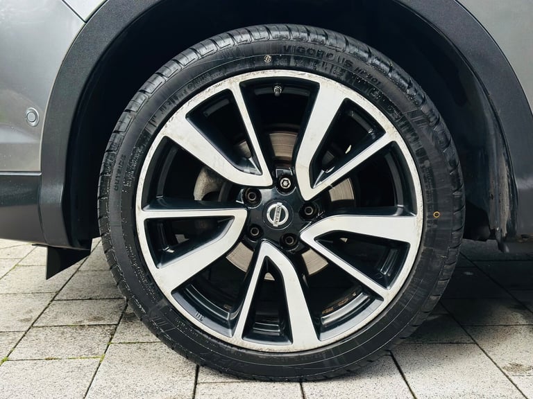 2014 Nissan Qashqai 1.5 dCi Tekna 5dr Diesel