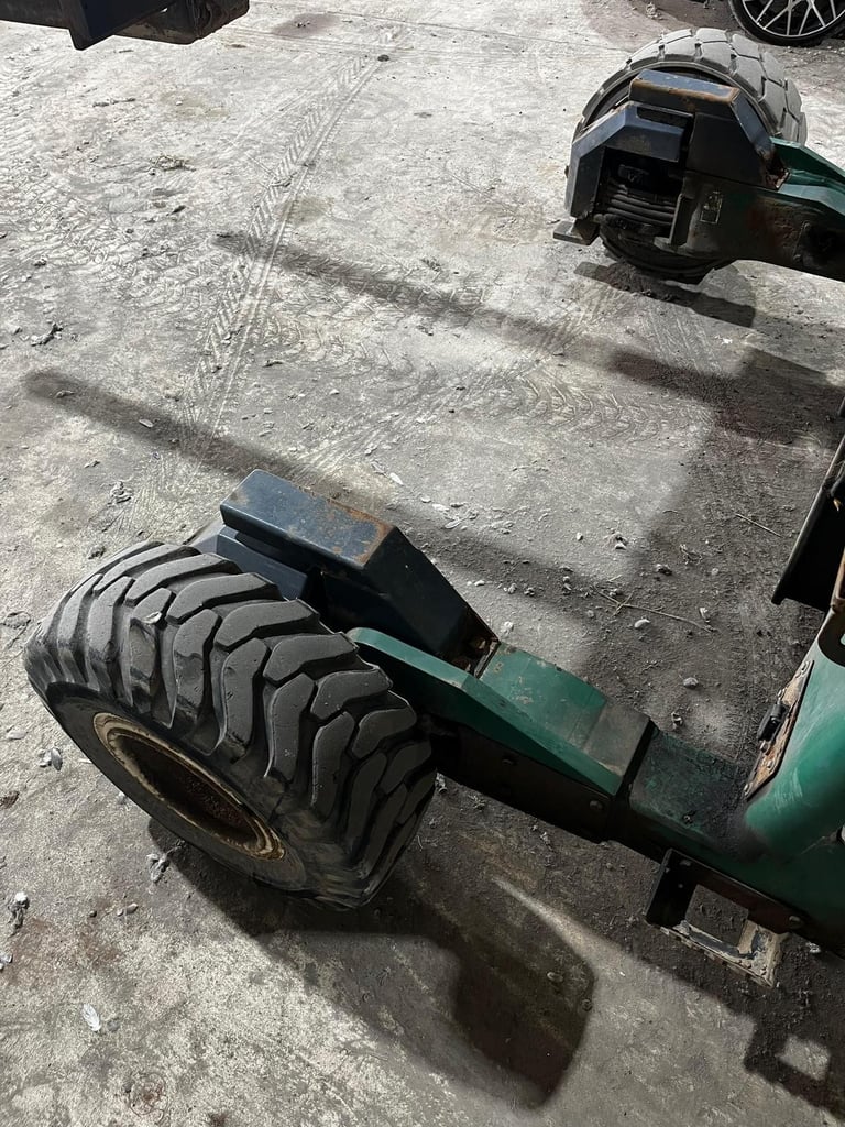 2015 MOFFETT M4 25.4 
