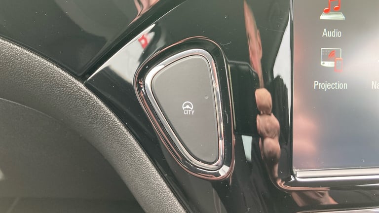 2018 Vauxhall Corsa 1.4 [75] SRi Vx-line Nav Black 3dr Petrol Hatchback Hatchback Petrol Manual