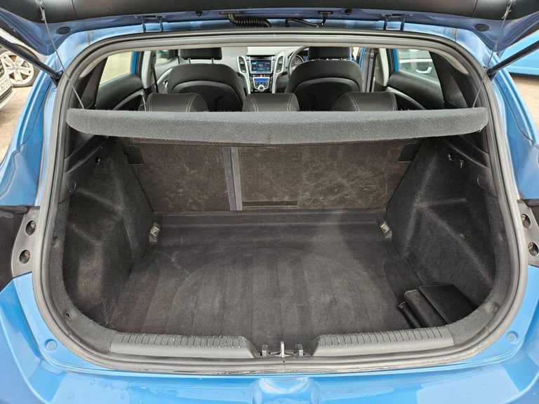 HYUNDAI I30 1.6 CRDi Blue Drive Style Nav 2012